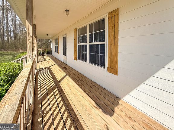 2nd image of 1492 Highway 198