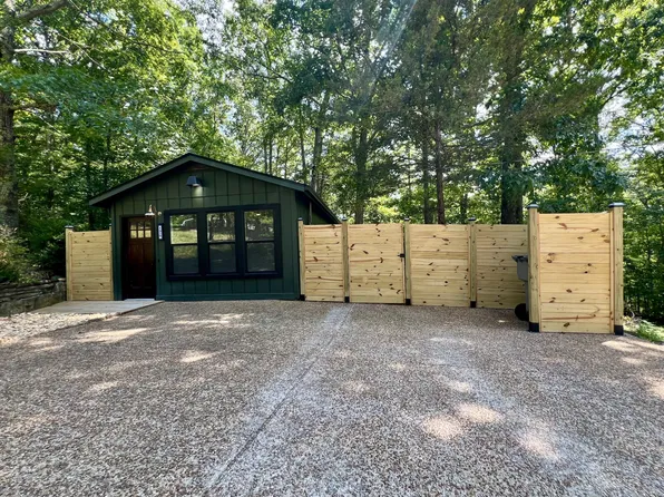 1315 C C Rd, Kingston Springs, TN 37082