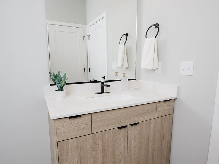 60 E Green St #212 — Photo 23
