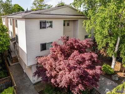 715 N 95th Street, Seattle, WA, 98103