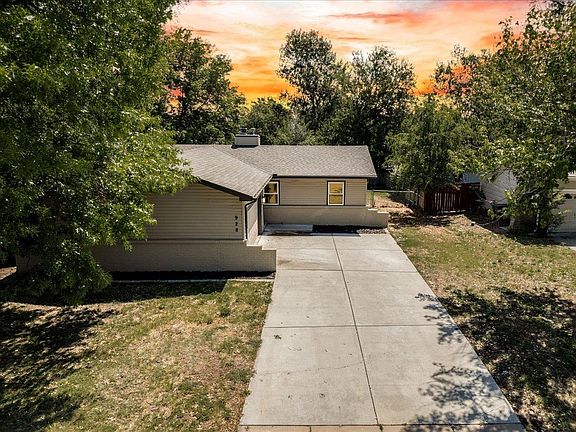 2nd image of 928 S Dalton Dr