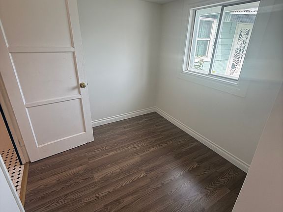 5th image of 25916 Market Pl #1
