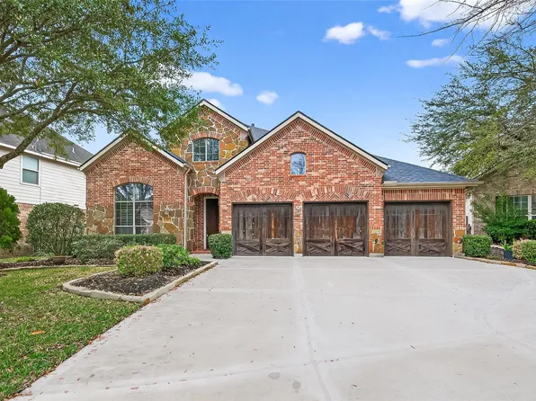 35 Woodmoor Pl, Magnolia, TX 77354