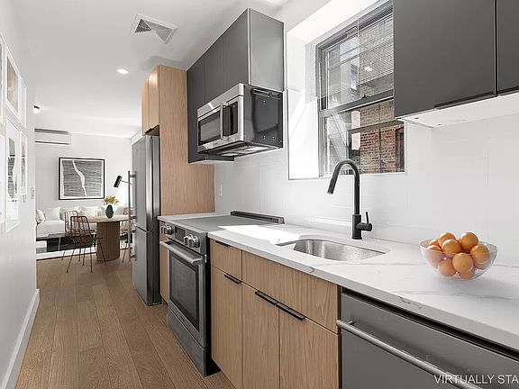 5th image of 203 W 80th St APT 4B