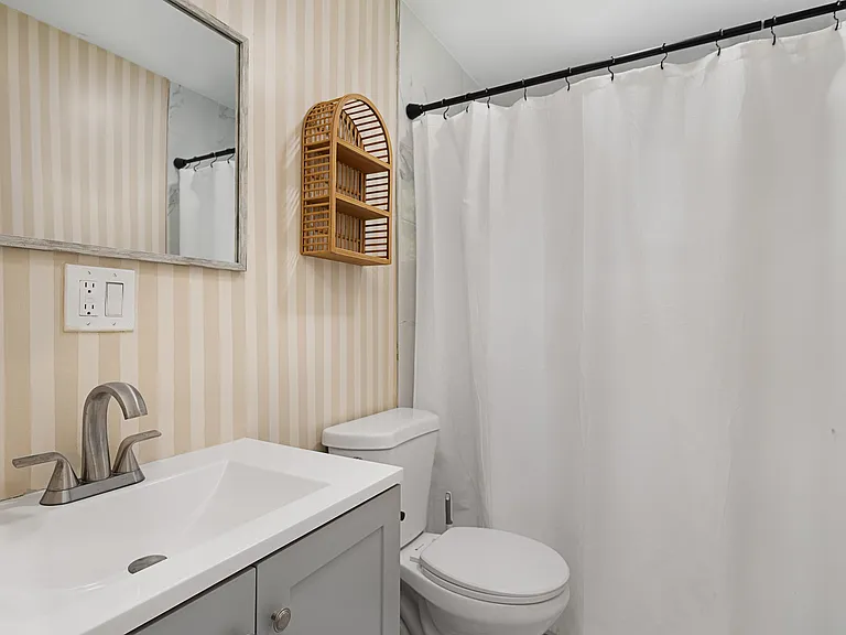 62 Lincoln Ave — Photo 13