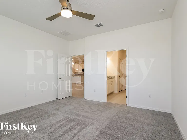 1228 Spokane Point — Photo 9