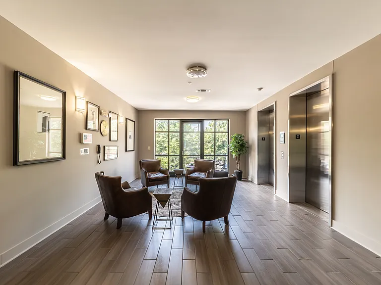 Walnut Commons — Photo 15