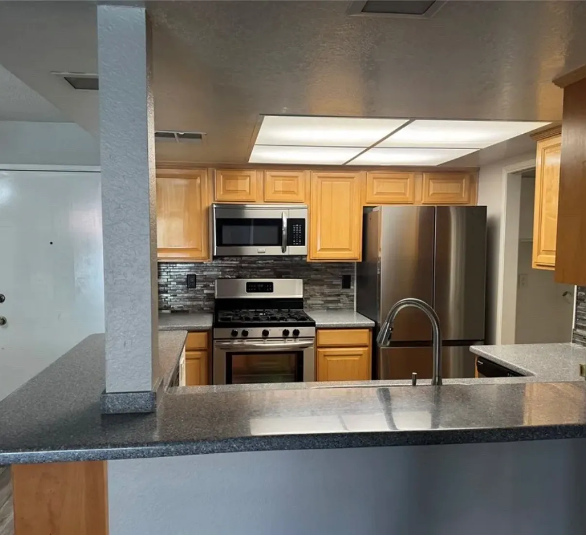 242 E Fern Ave — Photo 2