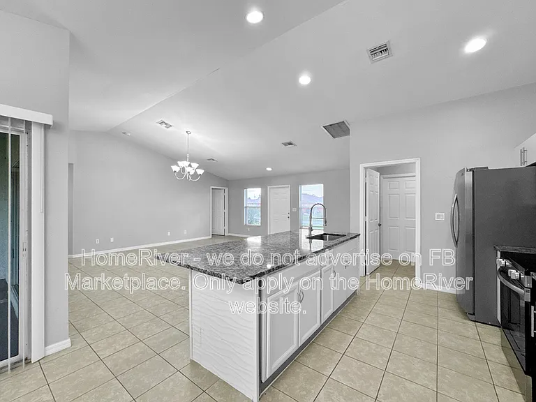4536 25th St SW — Photo 9