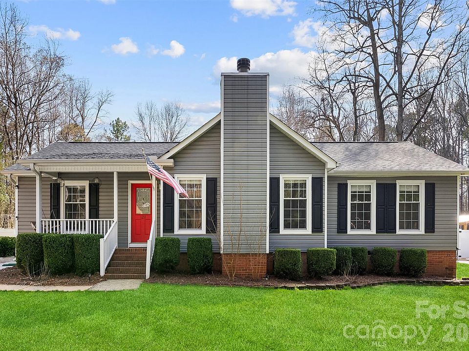 1st image of 1211 Armstrong Ford Rd