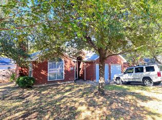 1747 Windy Park Cir, Round Rock, TX 78664