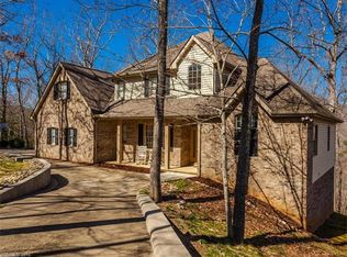 37 Windsong Dr, Fairview, NC 28730