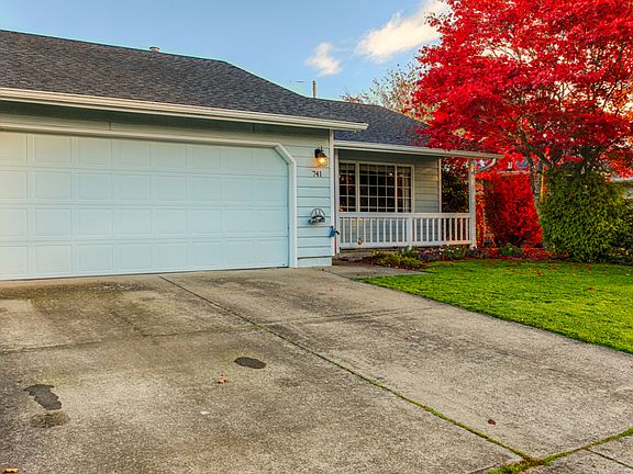 2nd image of 741 Cater Dr NE