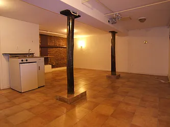 Rented by Joel Weisz, LREB