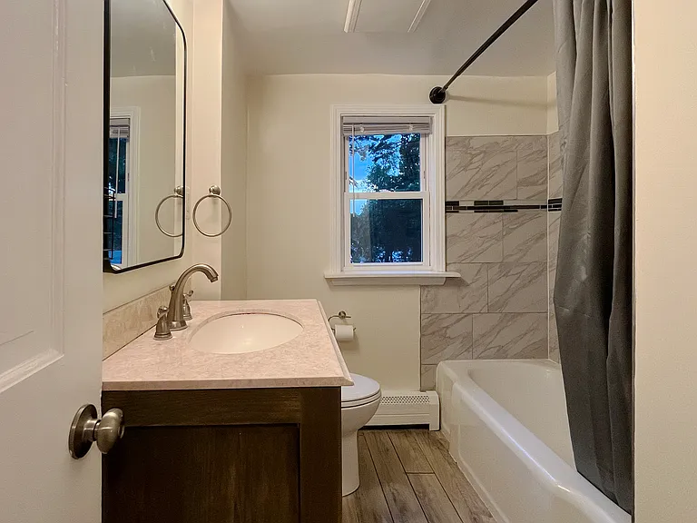 101 Olcott Dr — Photo 11