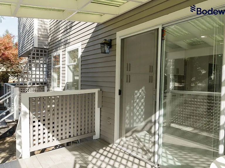 32XX Bermon Pl — Photo 23
