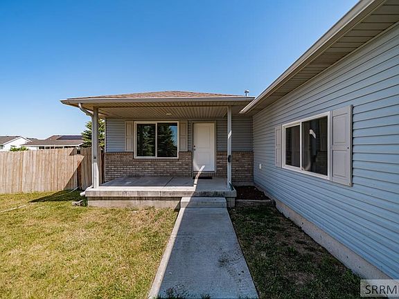 4th image of 3879 E Ash Ln