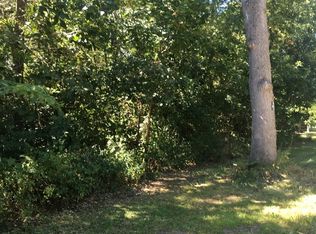 7501 Forest Oak Dr, McHenry, IL 60050