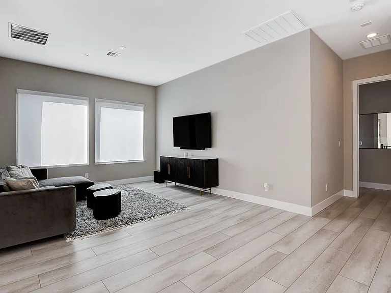 5289 Feathertop Dr — Photo 58