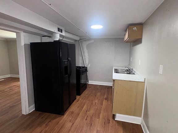 4th image of 308 W 5th St APT 1