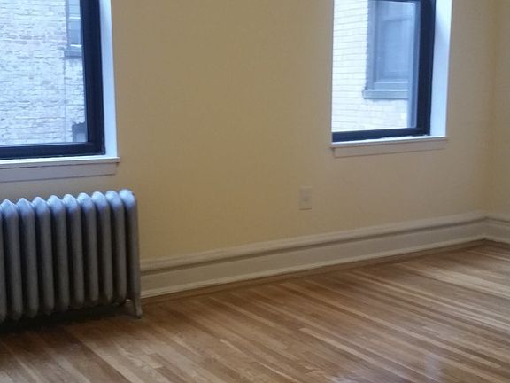 3rd image of 901 Washington Ave APT 2E