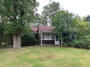 94 Old Country Rd, East Quogue, NY 11942