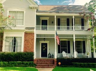 900 E Houston Ave, Crockett, TX 75835