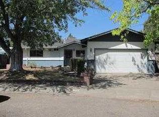 620 Armstrong Ct, Red Bluff, CA 96080