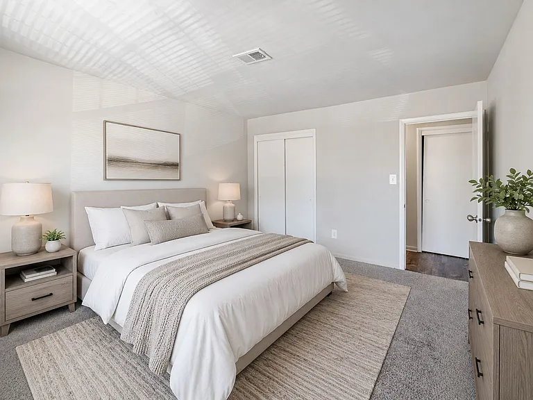 Fairways Apartment Homes — Photo 6