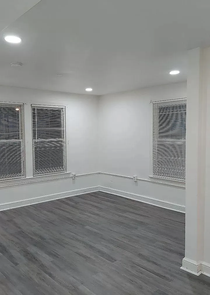 303 Parkland Place SE — Photo 1