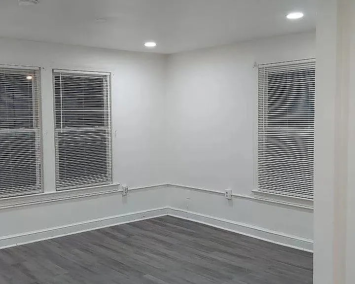 303 Parkland Pl SE #1 — Photo 1