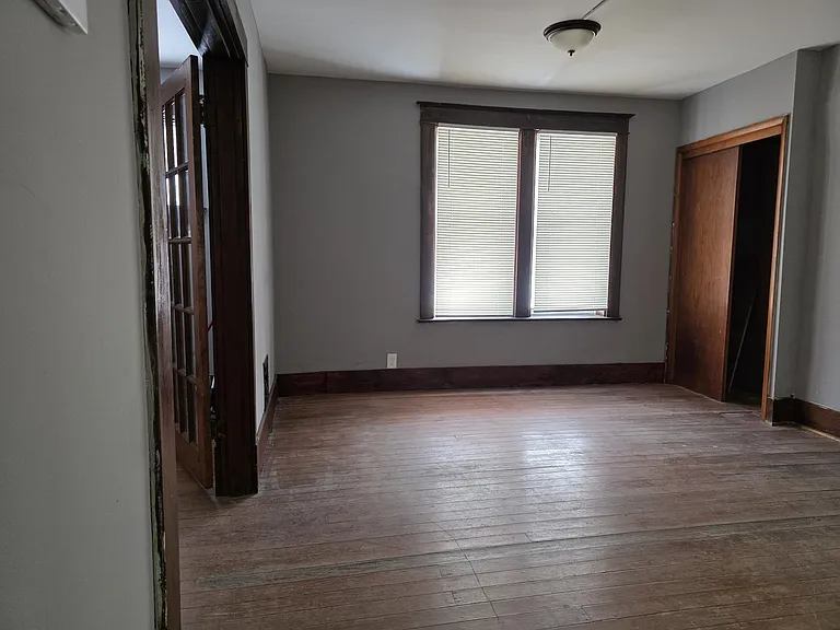 5914 Laura Ave — Photo 11