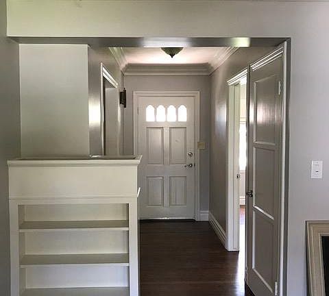 4th image of 2321 N Poinsettia St
