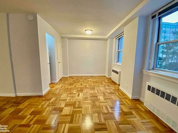 3rd image of 201 E 19th St APT 3M