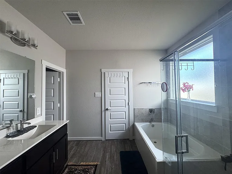 3803 Ryans Rock Ct — Photo 28