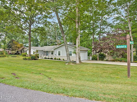 4th image of 10 Meadowlark Cir
