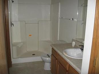 2nd image of 1211 Southfield Dr