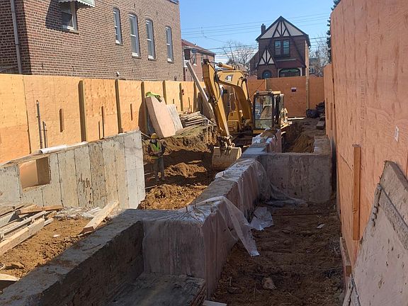 5th image of 2539 Hone Ave