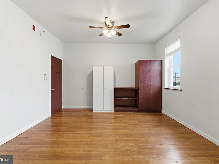 1926 S 7th St #3 — Photo 11