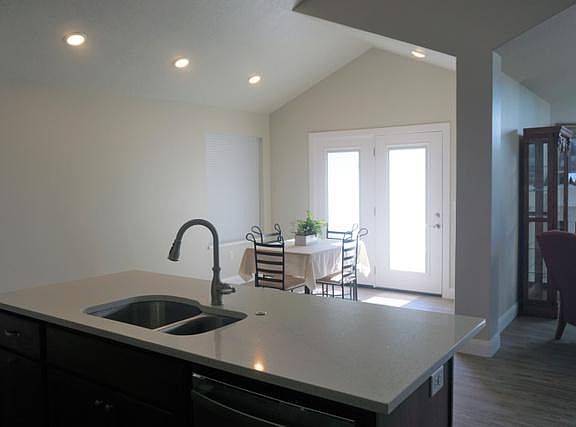 5th image of 507 E Meadow Ranch Ln #C