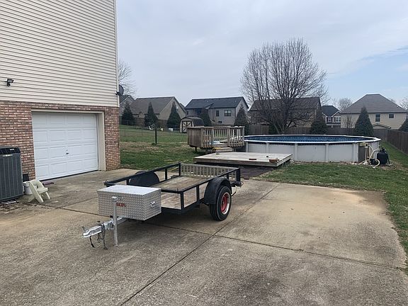 3rd image of 3422 E Henderson Way