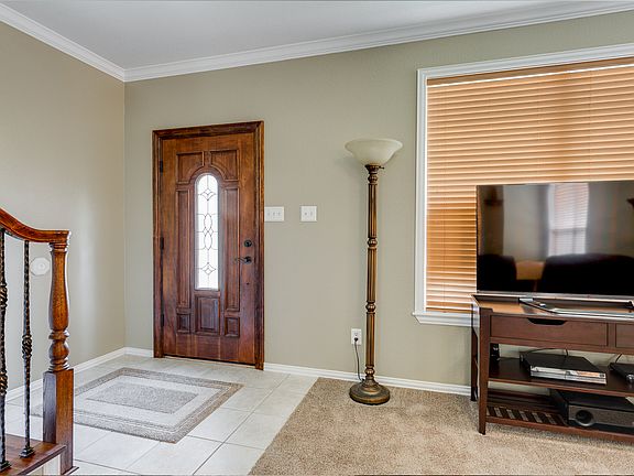 4th image of 2302 Green Creek Dr