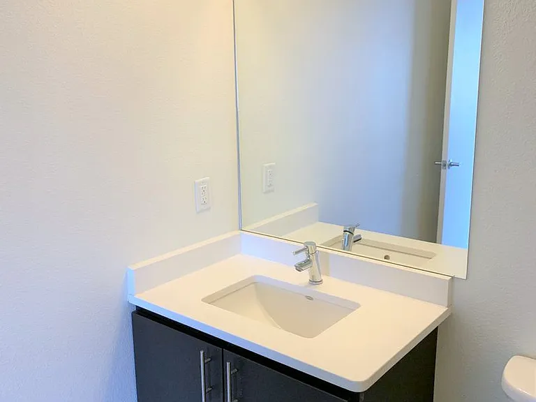 Platinum Apartments — Photo 14