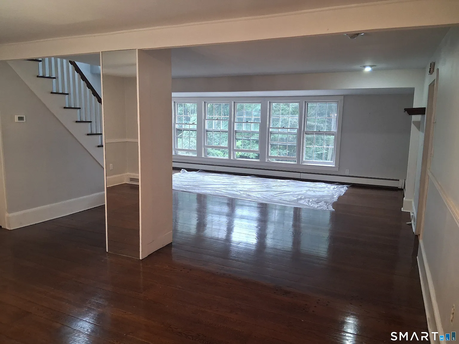 3 bed, 3.0 bath, 2200 sqft, $4,975 — Photo 3