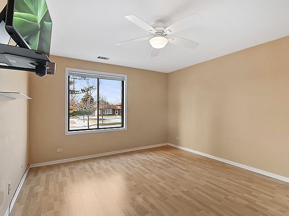 5th image of 7525 Nantucket Dr APT 205