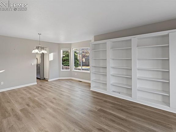 4th image of 2767 Lear Dr