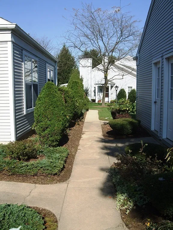 2133 Wexford Road, Palmyra, Pa 17078 — Photo 3