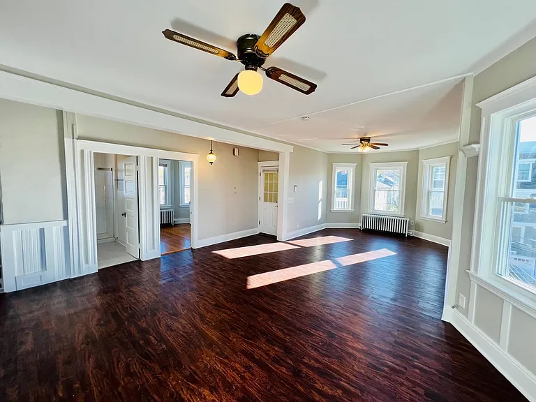 22 Gardena St #3 — Photo 7