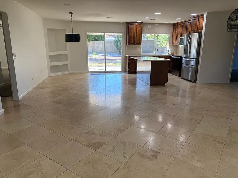 5020 E Nisbet Rd — Photo 3