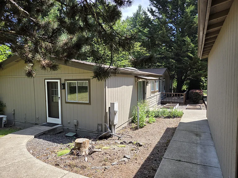 10700 NE Stevenson Rd — Photo 6